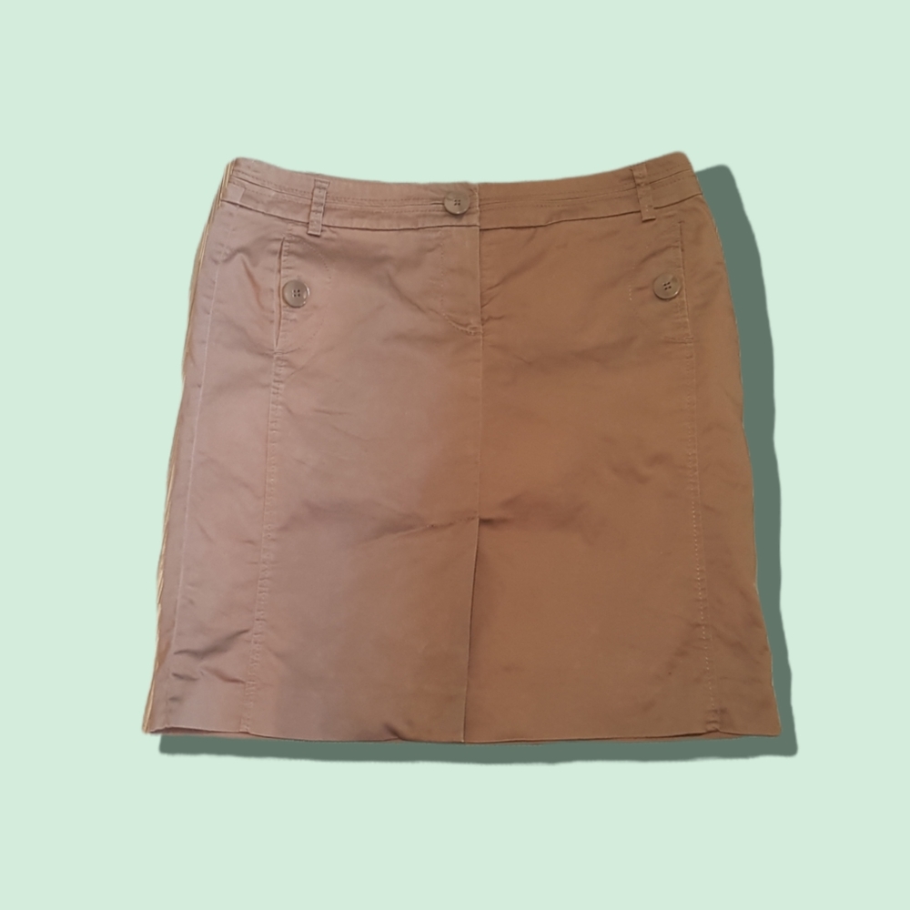 RW&Co skirt with buttons and pockets lined size 12